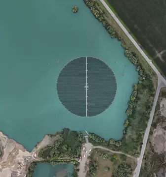schwimmende PV-Anlage