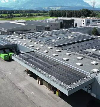 PV-Anlage auf Fabrik