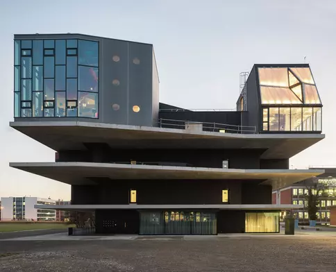 NEST Gebäude