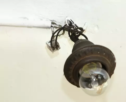 Veraltete Verdrahtung Schema III