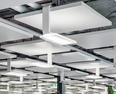 Beleuchtungselement an Decke