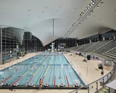 Schwimmhalle