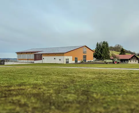 Landwirtschaftsbetrieb mit PV-Anlage