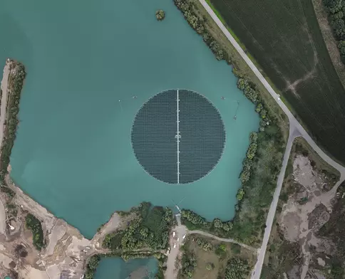 schwimmende PV-Anlage