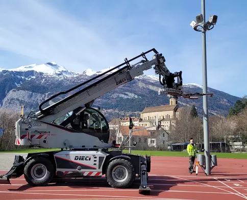 Statische Prüfung eines Beleuchtungsmastens in Chur.