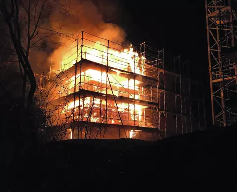 Brand auf Baustelle
