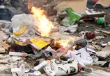 Brennender Akku im Abfall